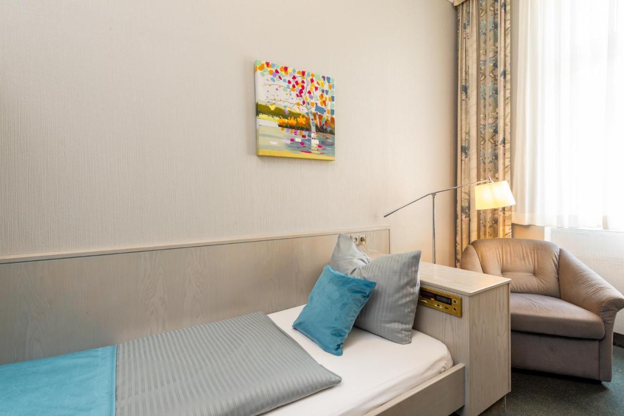 W22 Am Kurfuerstendamm Berlin